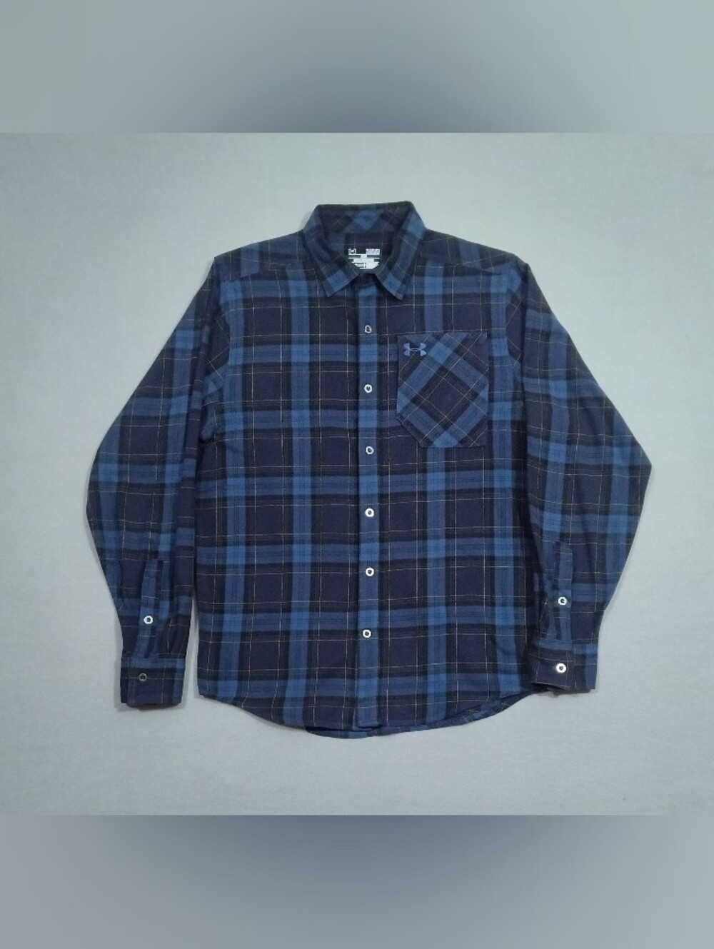 Under Armour ColdGear Flannel Mens Medium Blue Plaid Button Up Long Sleeve Shirt